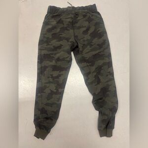 Lululemon “on the fly” jogger